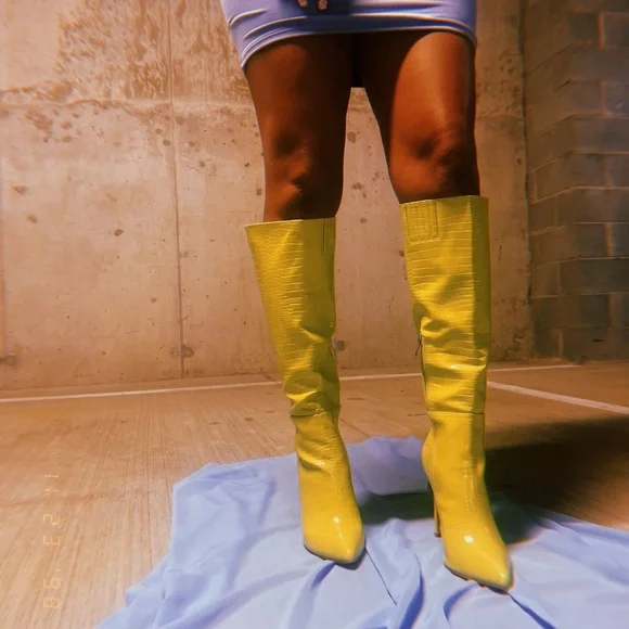 Lemon-lime knee boots - Picture 5 of 9